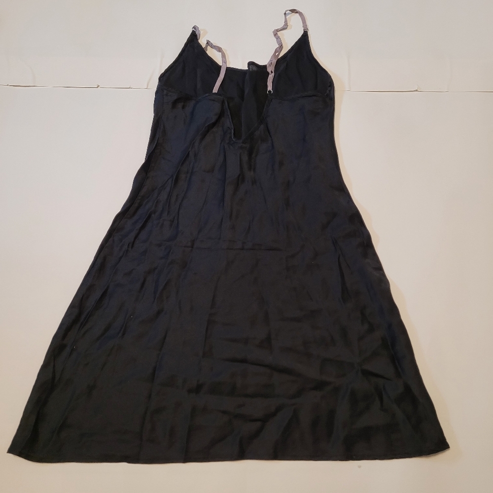 Y2k victorias secret Black silk slip - Picture 2 of 4